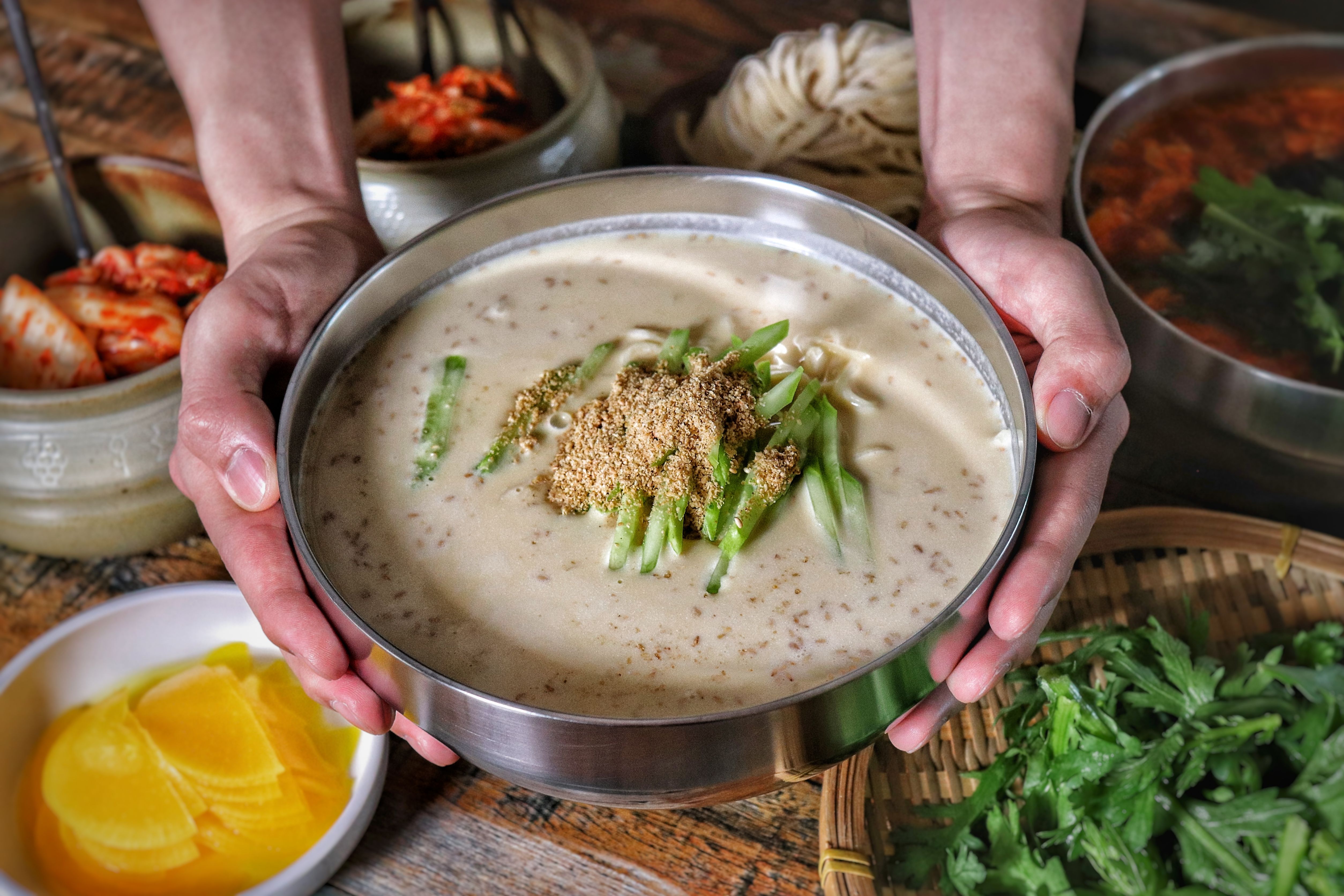 Noodles in soybean broth