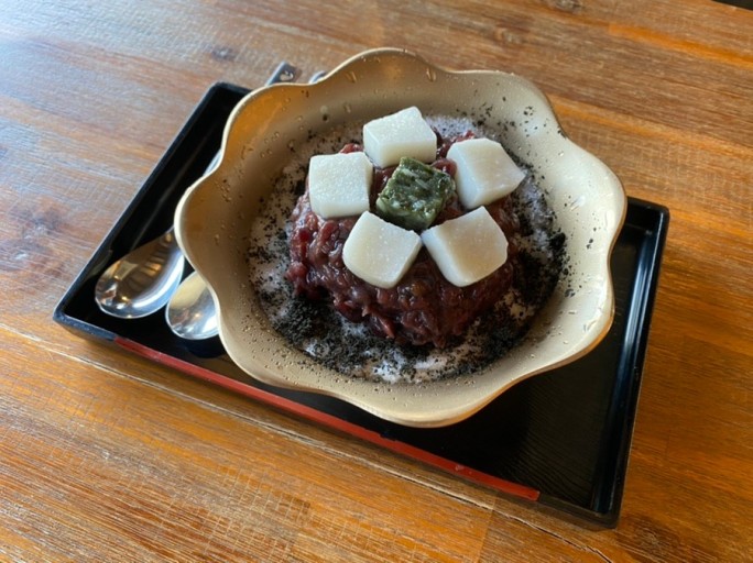 Black sesame red-bean bingsu