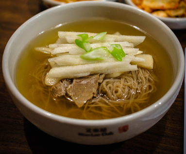 Pyongyang-style cold noodles