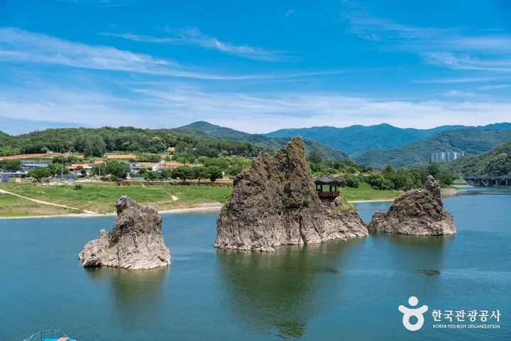 Dodamsambong Peaks