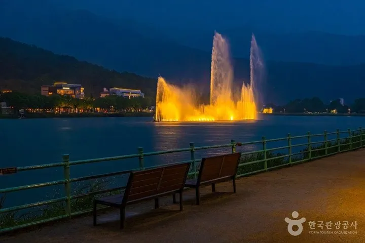 Suseongmot Lake